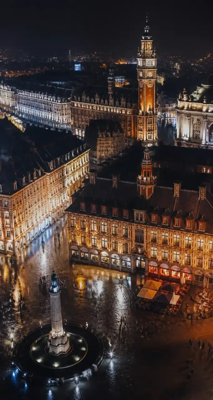Grand-Place de Lille illuminée en soirée